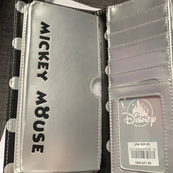 Disney Mickey Mouse wallet/wristlet BNWT - Picture 4 of 5